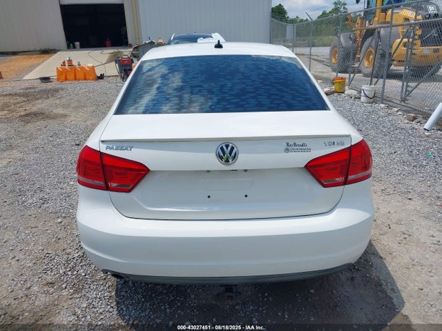 Volkswagen Passat 2015 1VWBV7A32FC021366 Image 16