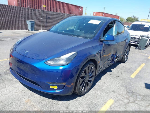 2021 TESLA MODEL Y 5YJYGDEFXMF140888 Photo 1