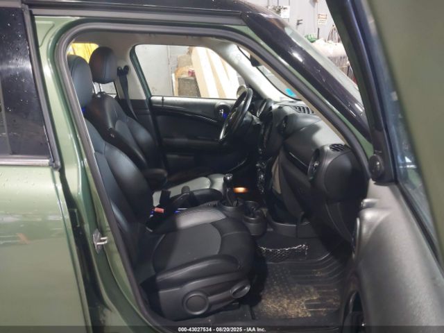2016 MINI COUNTRYMAN WMWZC5C59GWT38343 Photo 4