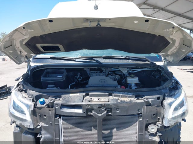 W1W8ND6Y1PT135221 Mercedes-Benz om654