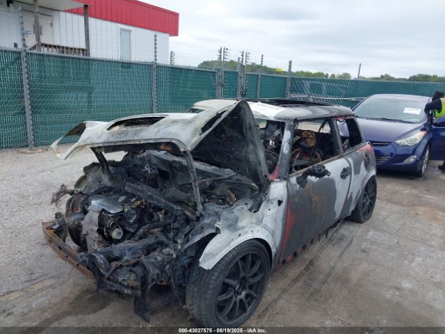 2010 MINI COOPER S WMWMF7C55ATX42939 Photo 5