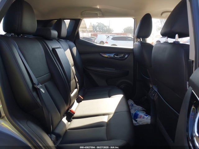 JN1BJ1CP0HW006784 Nissan ROGUE SPORT