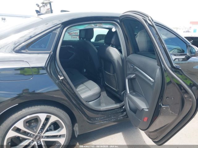 2025 AUDI A3 WAUGUDGY9SA042554 Photo 7