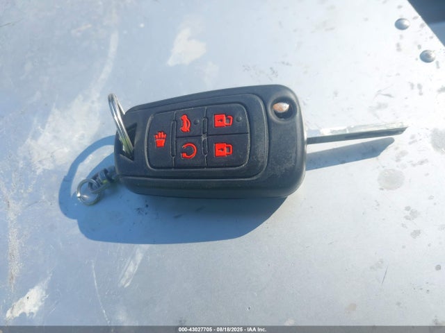 1G1PA5SG0E7190263 Chevrolet lwe