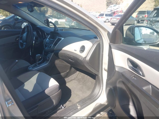 1G1PA5SG0E7190263 Chevrolet lwe