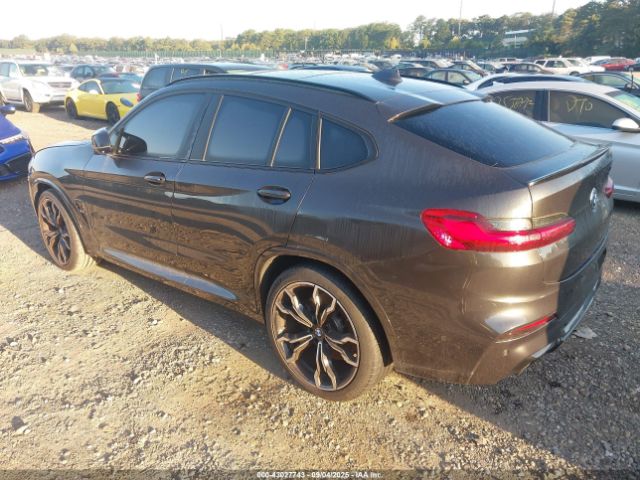 2021 BMW X4 M 5YMUJ0C09M9E37601 Photo 2