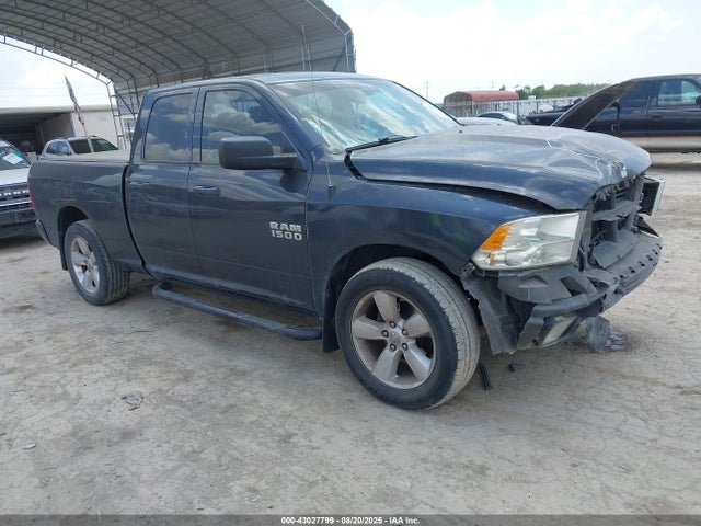 2015 RAM 1500 1C6RR6FG3FS614212