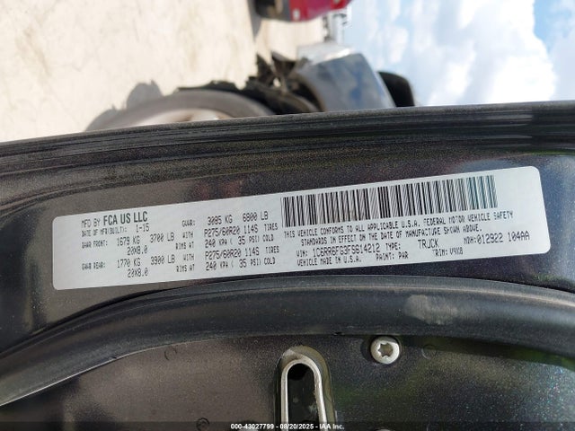 2015 RAM 1500 1C6RR6FG3FS614212 Photo 8