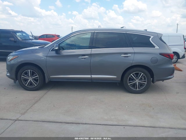5N1DL0MN8HC523965 Infiniti 2017