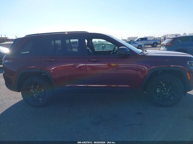 1C4RJHAG3S8699238 Jeep 2025