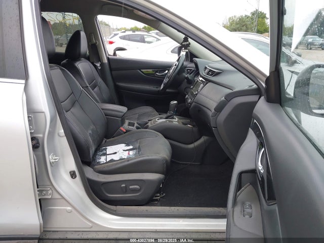 5N1AT2MV9KC752645 Nissan Rogue