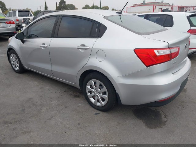 KIA gamma 2016 KNADM4A38G6668316 Image 3