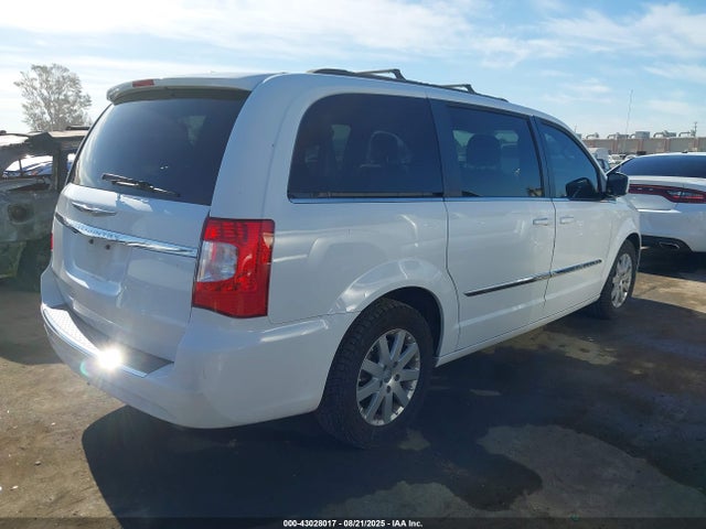 Chrysler Town and Country 2016 2C4RC1BG6GR289495 Image 4