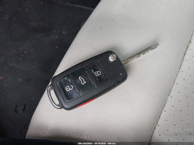 3VWD17AJ8FM406867 Volkswagen 1.8t