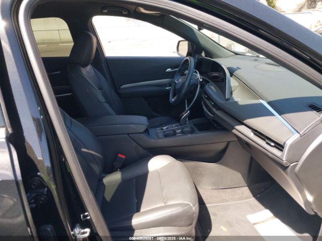 2025 CADILLAC XT4 1GYFZCR44SF160917 Photo 4