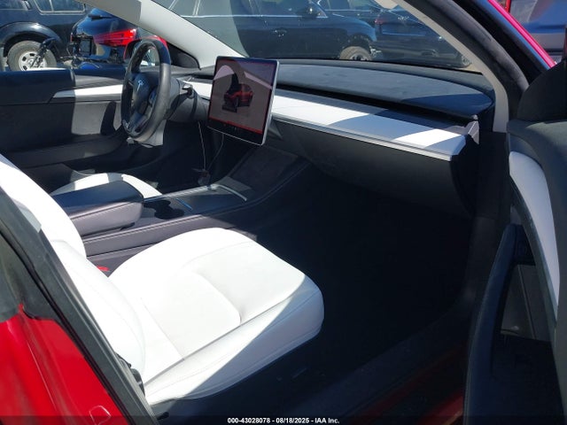 2022 TESLA MODEL 3 5YJ3E1EB4NF269643 Photo 4