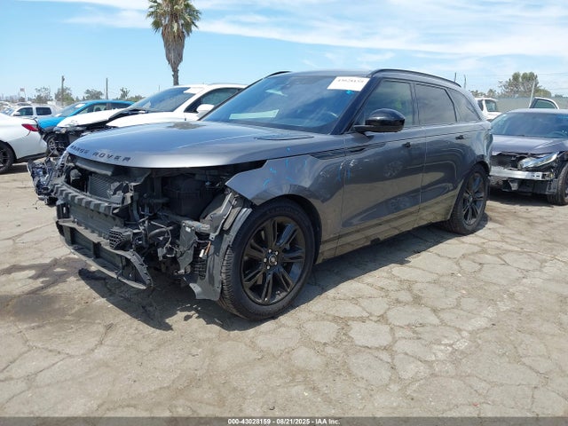 Land Rover aj126 2019 SALYL2FV8KA218430 Image 2