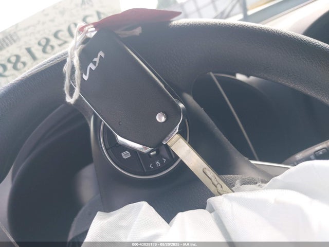 KNDJ23AU1P7888065 KIA mpi nu