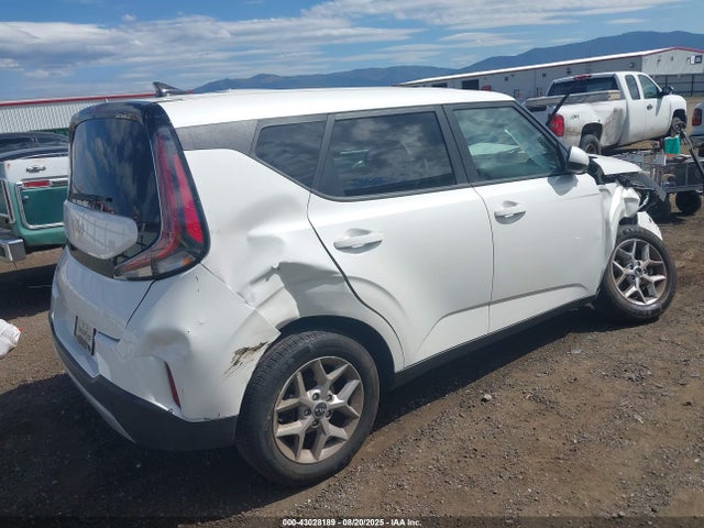 KNDJ23AU1P7888065 KIA mpi nu