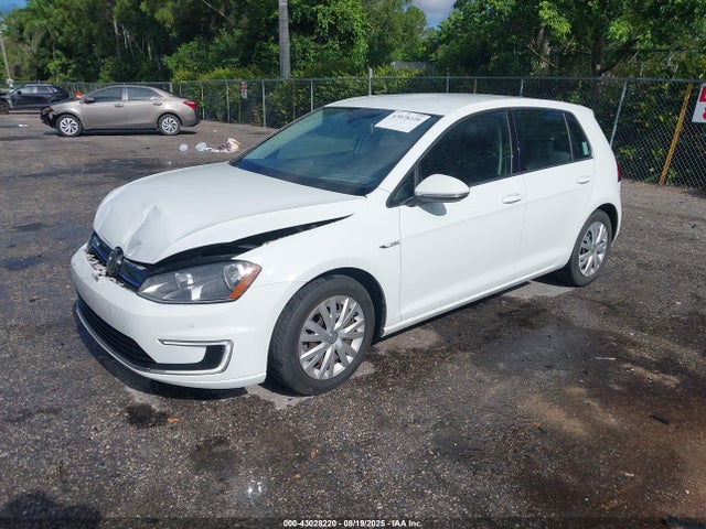 WVWKP7AU2FW904713 Volkswagen E-Golf