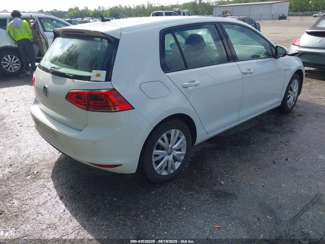 WVWKP7AU2FW904713 Volkswagen E-Golf