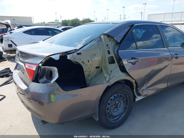 Toyota 2ar-fe 2017 4T1BF1FK3HU740065 Image 6