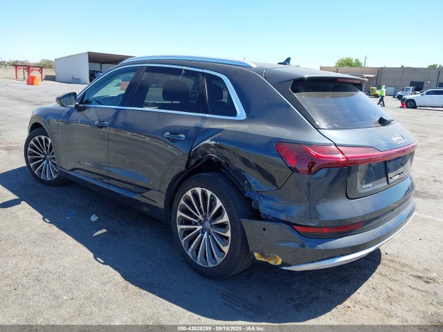 Audi 2019 2019 WA1VAAGE2KB009360 Image 3