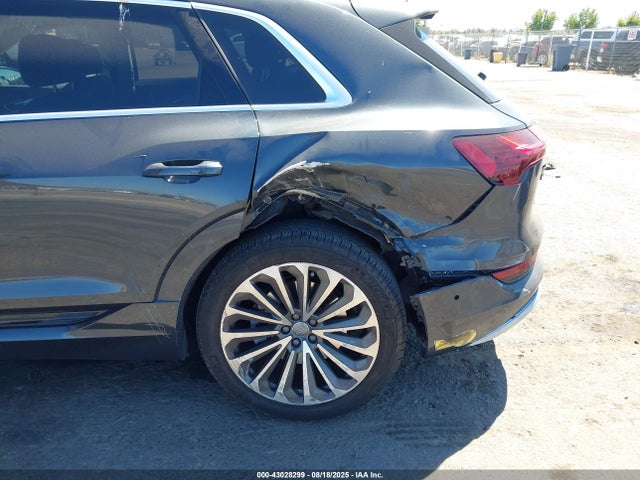 Audi 2019 2019 WA1VAAGE2KB009360 Image 6