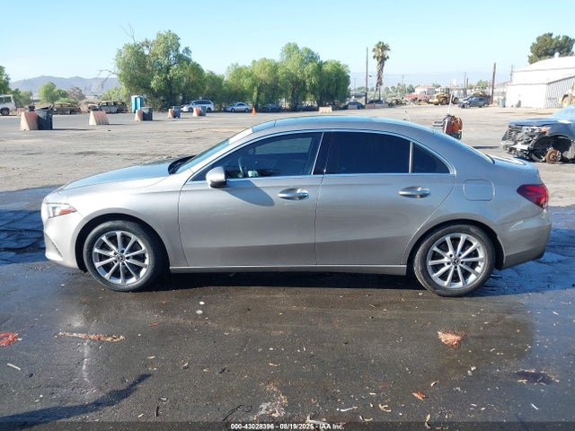 Mercedes-Benz m260 2019 WDD3G4EB2KW026096 Image 14