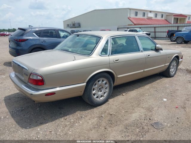 1999 JAGUAR XJ8 SAJHD604XXC869681 Photo 3