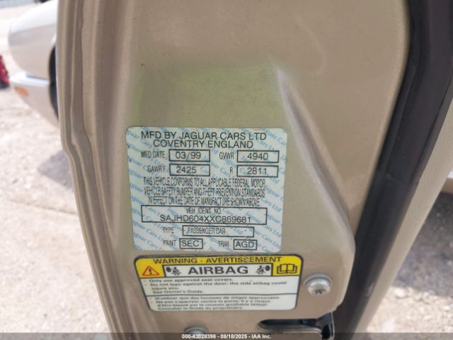 1999 JAGUAR XJ8 SAJHD604XXC869681 Photo 8