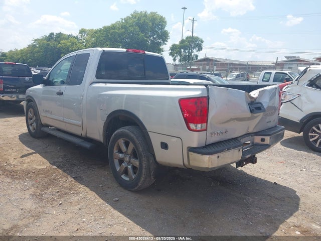 1N6BA0CA2FN511647 Nissan Titan
