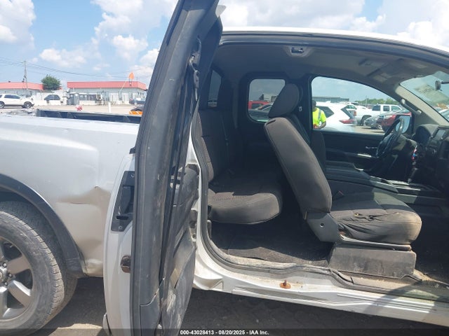 1N6BA0CA2FN511647 Nissan Titan
