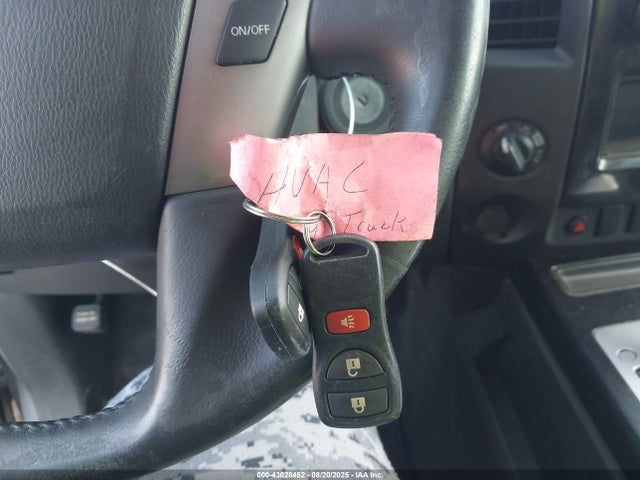 Nissan Titan 2014 1N6BA0EC3EN514568 Image 11