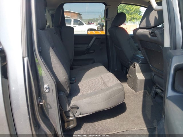 Nissan Titan 2014 1N6BA0EC3EN514568 Image 8
