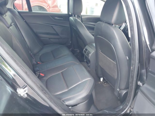 2017 JAGUAR XE SAJAK4BNXHA953563 Photo 7