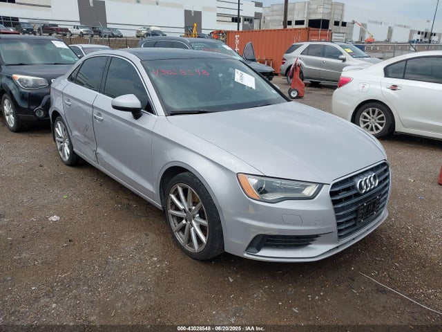 2015 AUDI A3 WAUEFGFF2F1048804 Photo 0