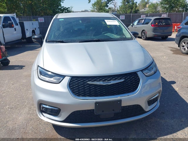 Chrysler Pacifica 2024 2C4RC1S78RR144543 Image 12