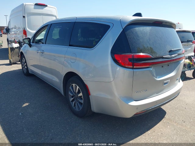 Chrysler Pacifica 2024 2C4RC1S78RR144543 Image 3