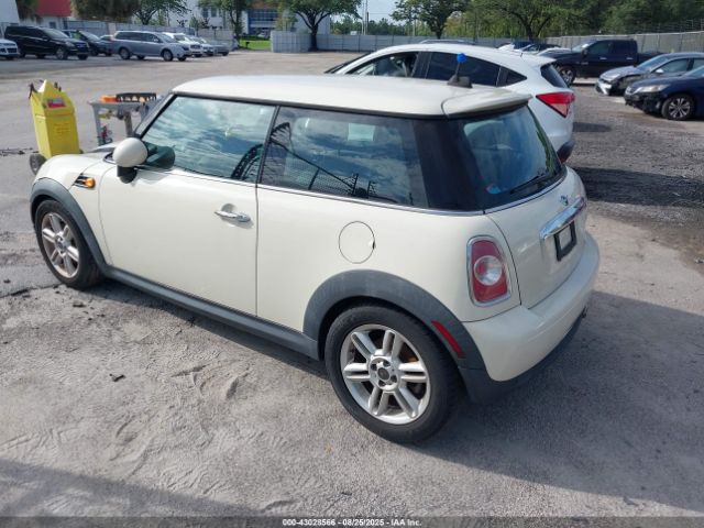 2012 MINI COOPER WMWSU3C56CT261381 Photo 2