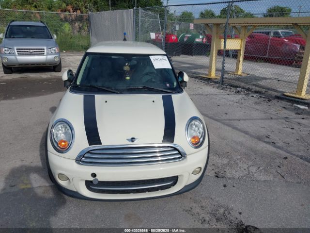 2012 MINI COOPER WMWSU3C56CT261381 Photo 5