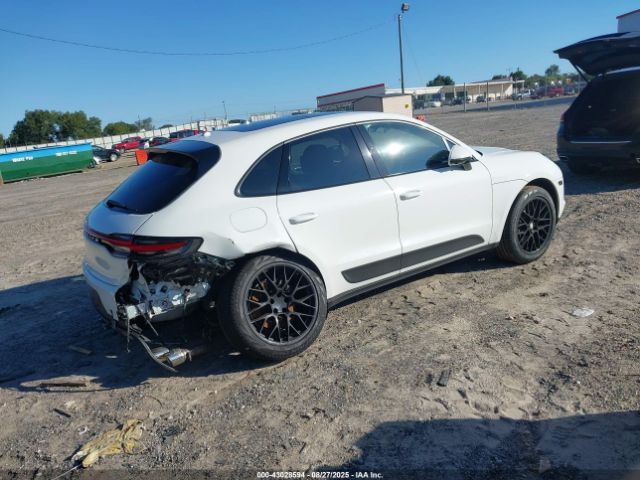 2021 PORSCHE MACAN WP1AA2A59MLB08627 Photo 3