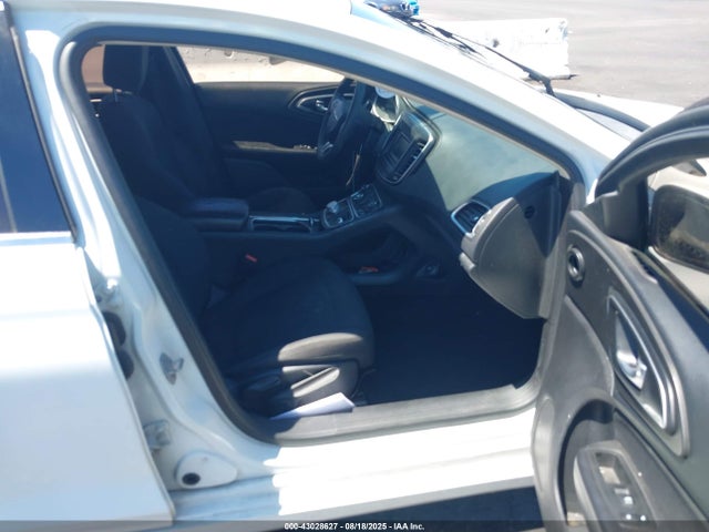 Chrysler 2016 2016 1C3CCCAB7GN141493 Image 5