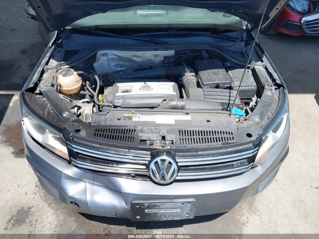 WVGAV7AX3FW551177 Volkswagen 2015