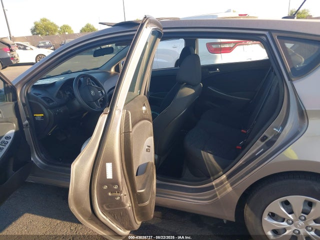 KMHCT5AE9HU359777 Hyundai Accent