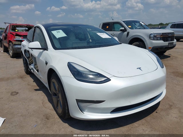 2022 TESLA MODEL 3 5YJ3E1EB1NF264366 Photo 0