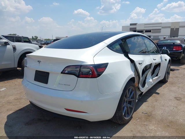 2022 TESLA MODEL 3 5YJ3E1EB1NF264366 Photo 3