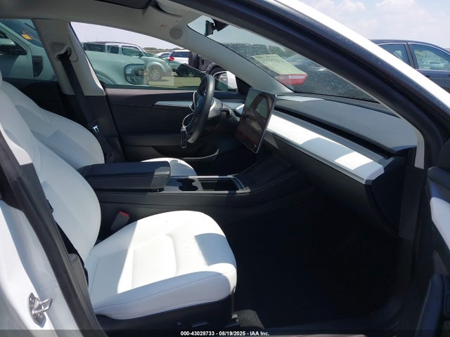 2022 TESLA MODEL 3 5YJ3E1EB1NF264366 Photo 4