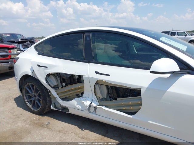 2022 TESLA MODEL 3 5YJ3E1EB1NF264366 Photo 5