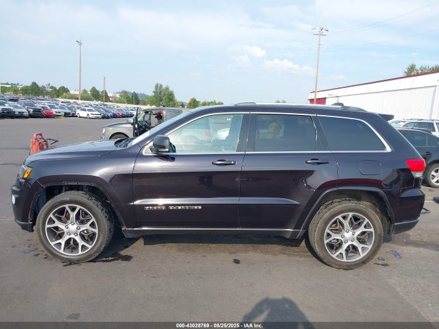 1C4RJFBT8JC326885 Jeep 2018